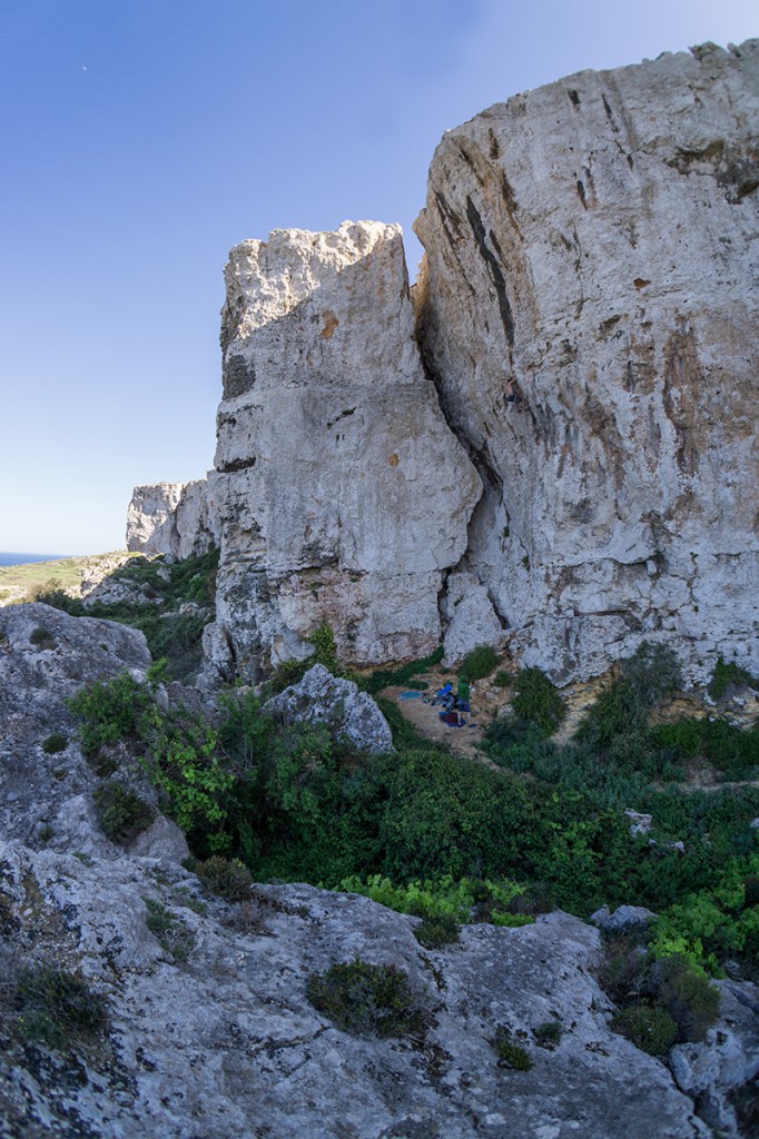 optisch schöne Wand, aber von der Felsqualität eher mittelmäßig